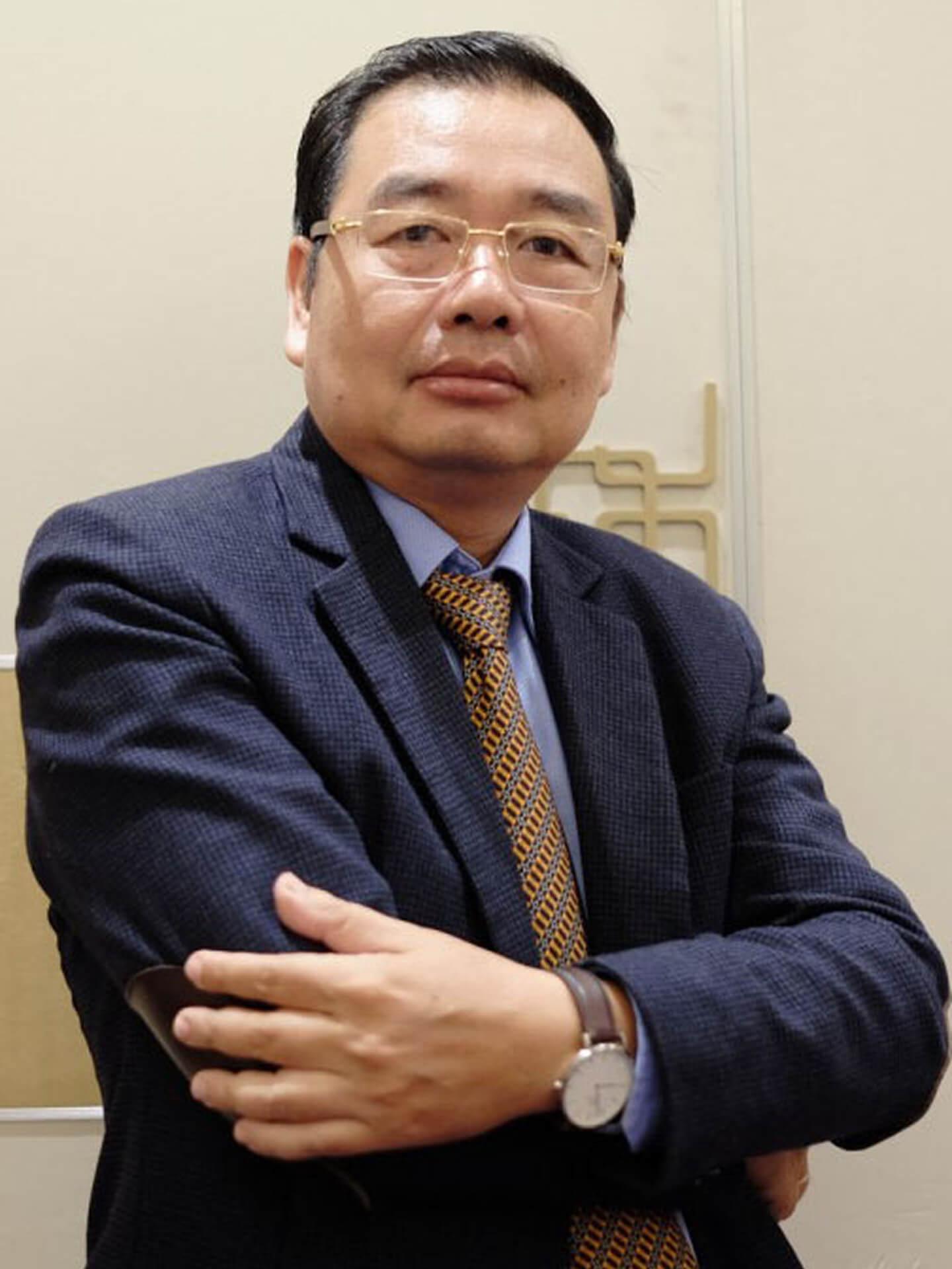 PGS.TS Lê Vũ Nam 